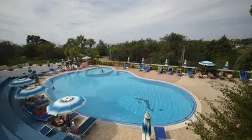 Pineta Petto Bianco Villagio