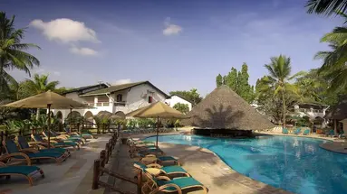 PINEWOOD BEACH RESORT AND SPA