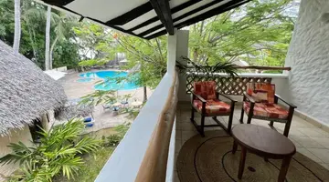 PINEWOOD BEACH RESORT AND SPA