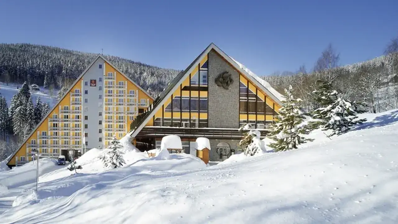 Pinia Hotel & Resort