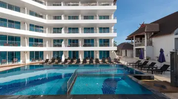 Pinnacle Grand Jomtien Resort & Beach Club