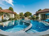 PINNACLE GRAND JOMTIEN RESORT