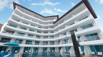 PINNACLE GRAND JOMTIEN RESORT