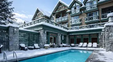 Pinnacle Hotel Whistler