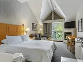 Pinnacle Hotel Whistler