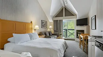 Pinnacle Hotel Whistler