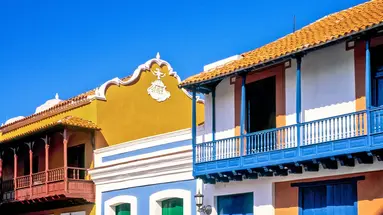 Piraci, rajskie plaże i kolonialne miasta
