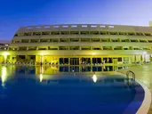 Piramides Resort