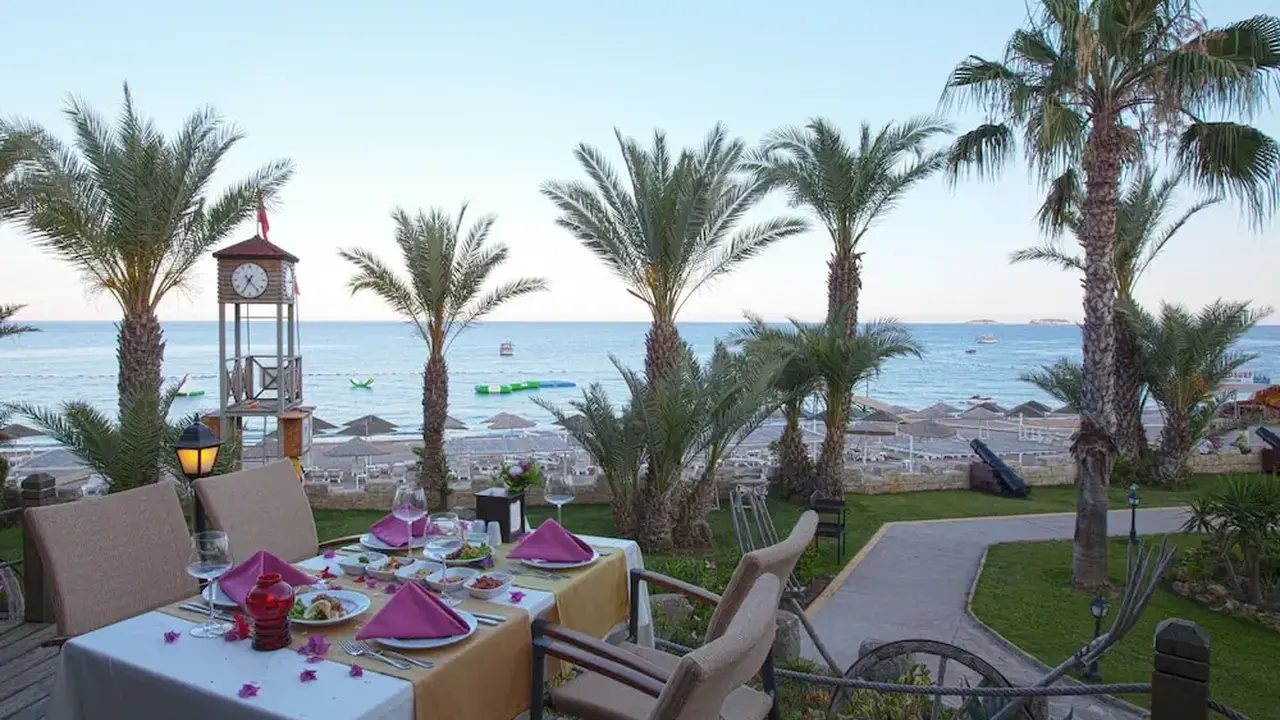 Pirates Beach Club - All Inclusive