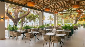 PIRATES BEACH CLUB
