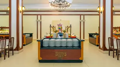 PIRATES BEACH CLUB