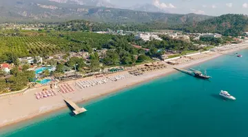 PIRATES BEACH CLUB