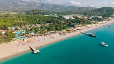 PIRATES BEACH CLUB