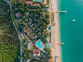 PIRATES BEACH CLUB