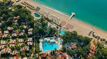 PIRATES BEACH CLUB