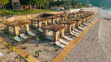 PIRATES BEACH CLUB