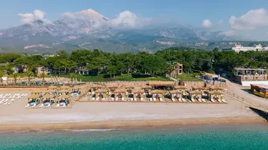 PIRATES BEACH CLUB