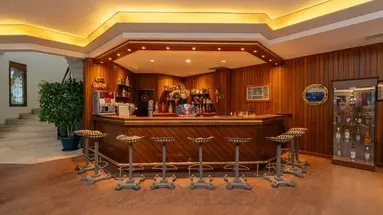 PIRATES BEACH CLUB