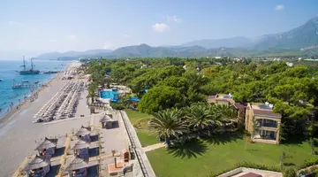 PIRATES BEACH CLUB