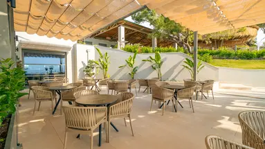 PIRATES BEACH CLUB