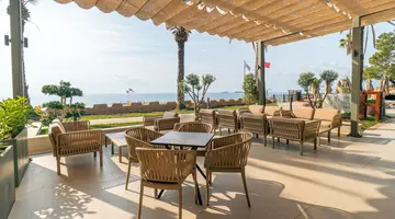 PIRATES BEACH CLUB