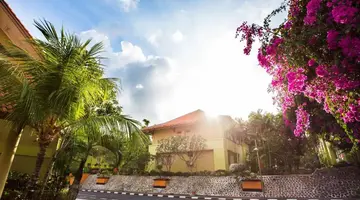 Plagoo Holiday Hotel
