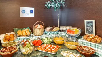 Plaka Hotel
