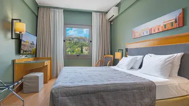 Plaka Hotel