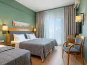 Plaka Hotel