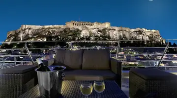 Plaka Hotel