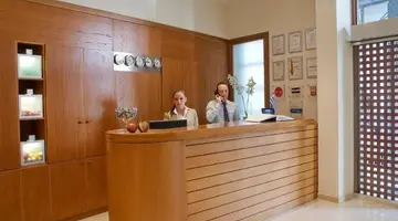 Plaka Hotel