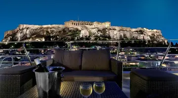 Plaka Hotel
