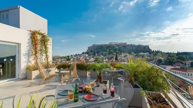 Plaka Hotel