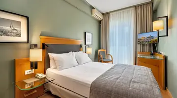 Plaka Hotel