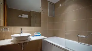 Plaka Hotel