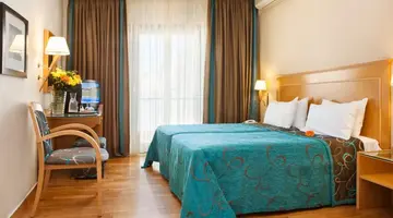 Plaka Hotel