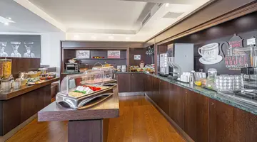 Plaka Hotel