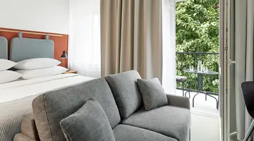 Plantonia Aparthotel