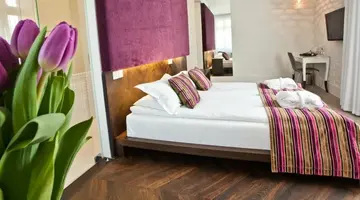 Platinum Residence Boutique Hotel