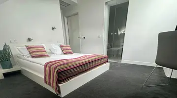 Platinum Residence Boutique Hotel