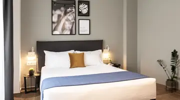 Play Theatrou a member of Brown Hotels