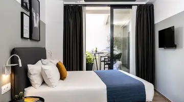 Play Theatrou a member of Brown Hotels