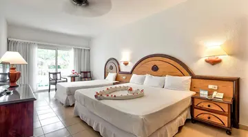 Playa Bachata Resort