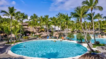 Playa Bachata Resort