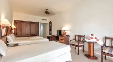 Playa Bachata Resort