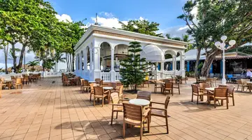 Playa Bachata Resort