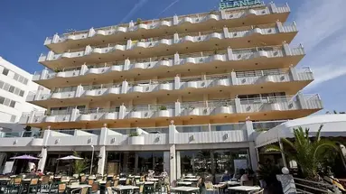 Playa Blanca Hotel