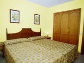 Playa Olid Suites & Apartments