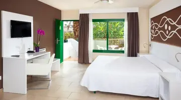 Playa Olid Suites & Apartments