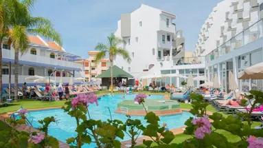 Playa Olid Suites & Apartments